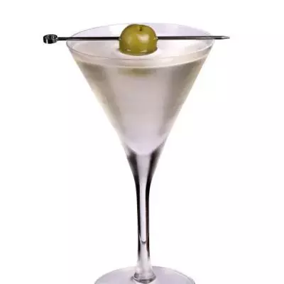 Dry Martini (2:1 ratio) Wet