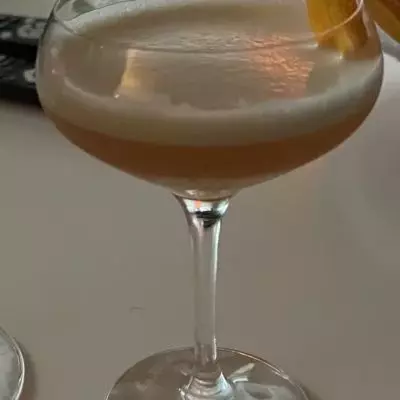 Orange amaretto sour