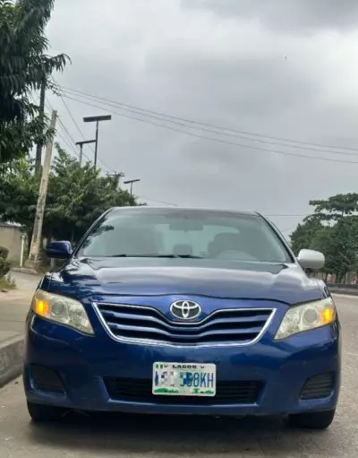 TOYOTA Camry