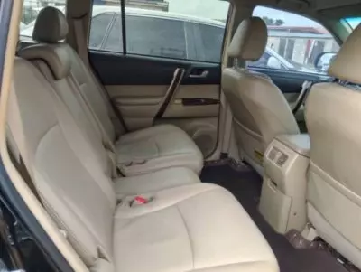 TOYOTA Highlander
