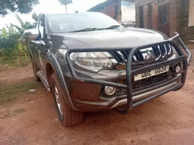 Mitsubishi L200 D/C Sportero A/T