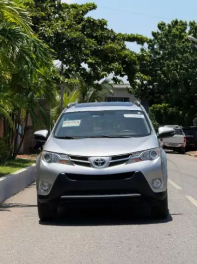 TOYOTA RAV 4