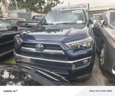 TOYOTA Highlander