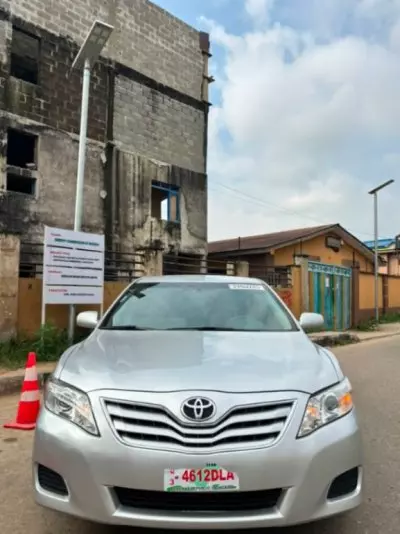 TOYOTA Camry