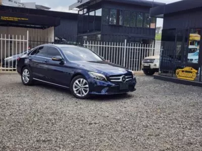 Mercedes-Benz C 180