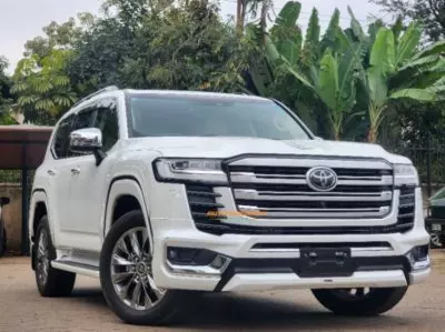 TOYOTA Landcruiser ZX