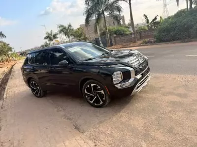 Mitsubishi Outlander GLX