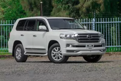 TOYOTA Landcruiser ZX