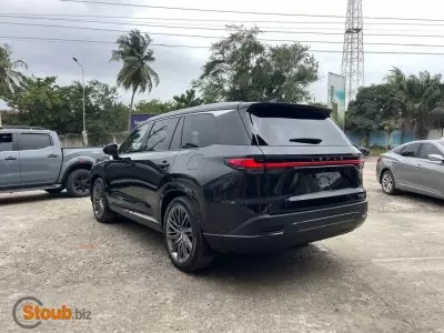 Lexus TX