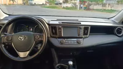 TOYOTA RAV 4