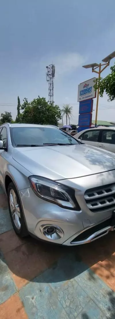 Mercedes-Benz GLA-Class
