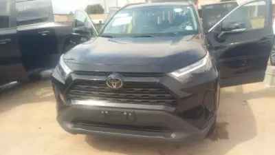 TOYOTA RAV 4