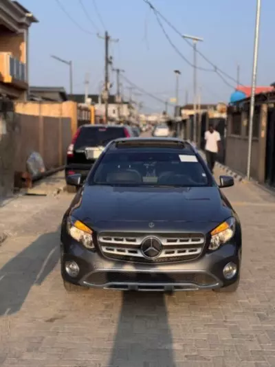 Mercedes-Benz GLA-Class