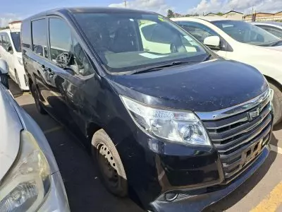 Toyota Noah Hybrid
