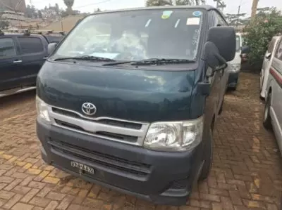 TOYOTA Hiace