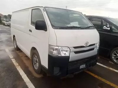 TOYOTA Hiace