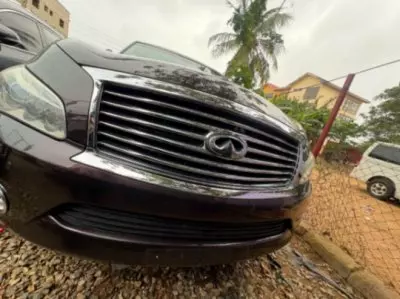 Infiniti QX56