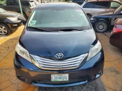 Toyota Sienna