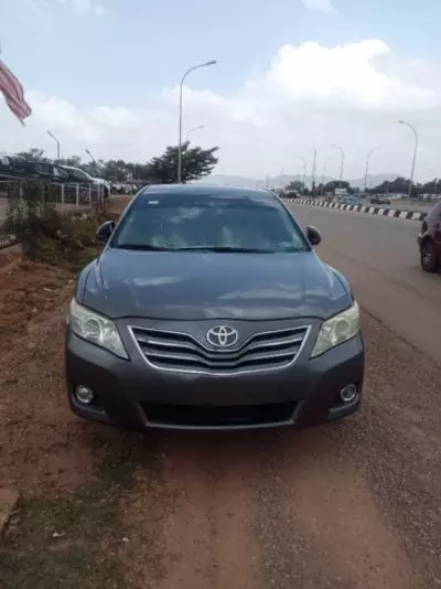 TOYOTA camry