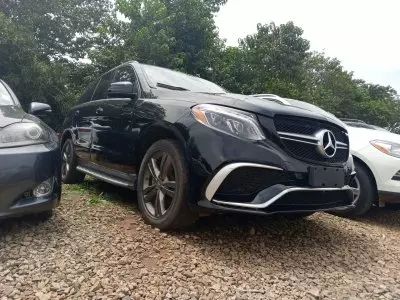 Mercedes-Benz ML 320