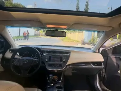 TOYOTA Avalon