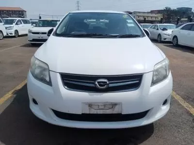 Toyota Fielder 