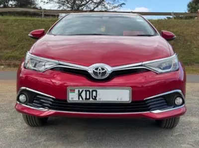 TOYOTA Auris