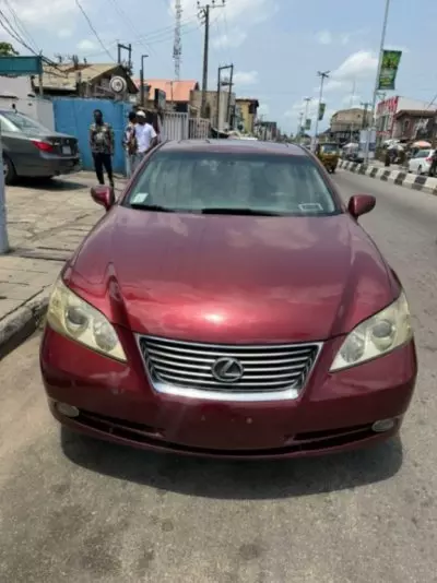 Lexus ES