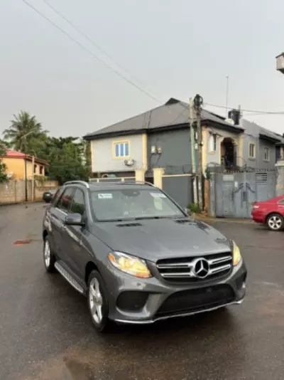 Mercedes-Benz GLE-Class