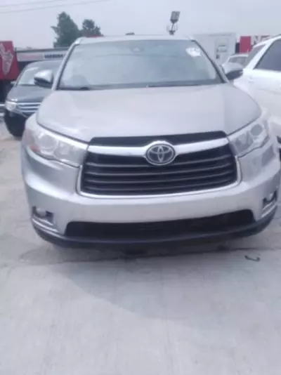 TOYOTA Highlander