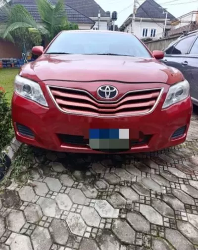 TOYOTA Camry