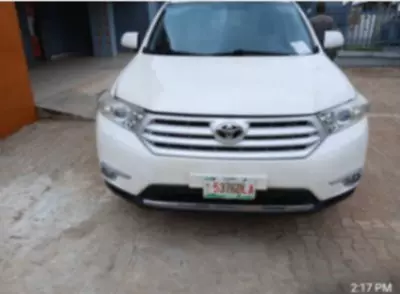 TOYOTA Highlander