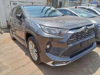 TOYOTA Rav4