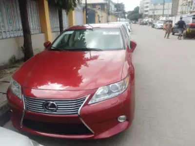 Lexus ES