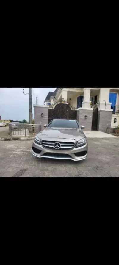 Mercedes-Benz C 300