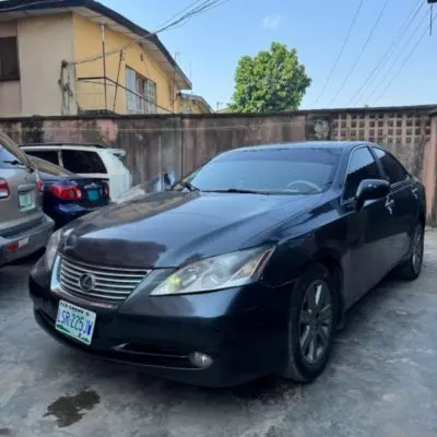 Lexus ES