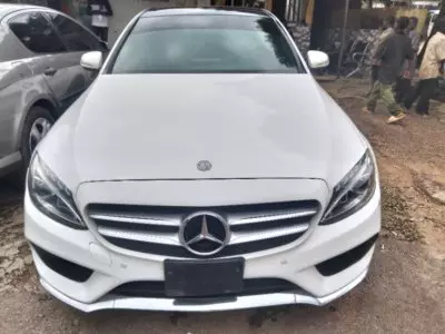Mercedes-Benz C 400