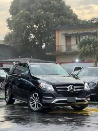 Mercedes-Benz GLE-Class