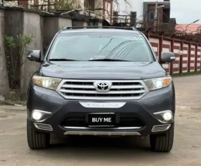TOYOTA Highlander