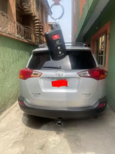 TOYOTA RAV 4