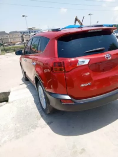 TOYOTA RAV4
