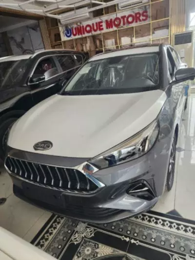 JAC J7