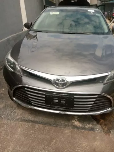 TOYOTA Avalon