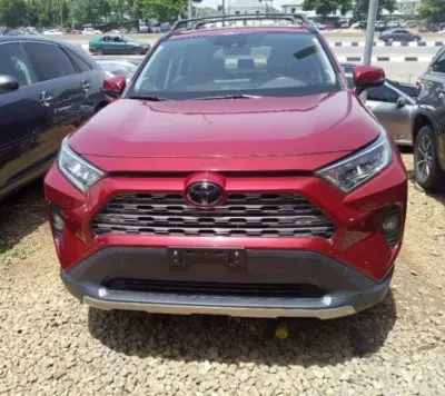 TOYOTA RAV4
