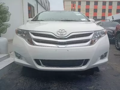 TOYOTA Venza