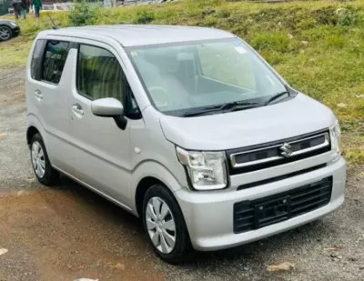 SUZUKI Wagon R+