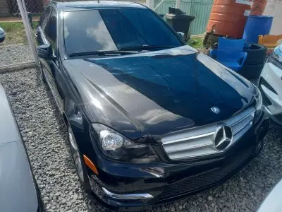 Mercedes-Benz C250