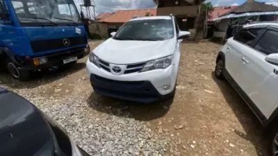 TOYOTA RAV 4