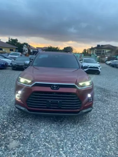 TOYOTA Grand Highlander