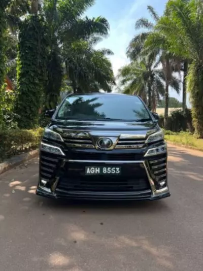 TOYOTA Vellfire